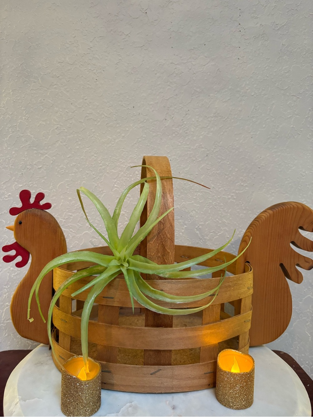 Vintage FarmHouse Hen Basket